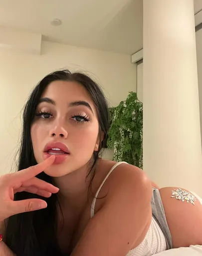 Jailyne Ojeda photo 3