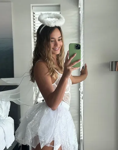 kirstentoosweet photo 4