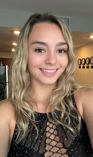 kirstentoosweet photo 2