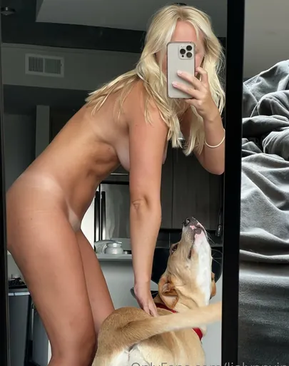 Lia Lynn photo 2