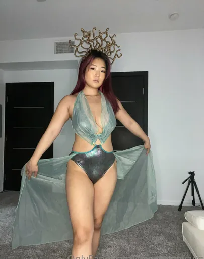 Kimberly Yang photo 4