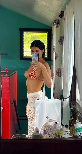 Ellaableuu