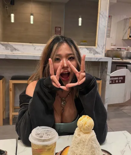 Anniezheng