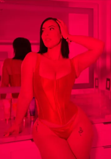 Woealexandra