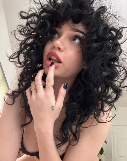 amelie warren
