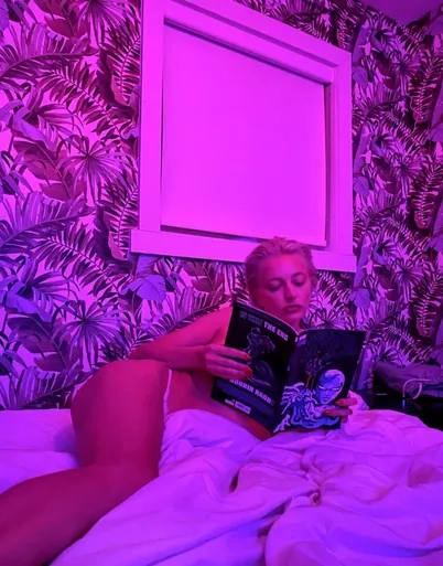 Carolinevreeland