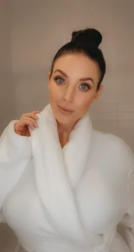 Angelawhite