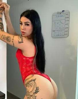 Sarah Montufar photo 1