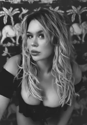 Gina varney