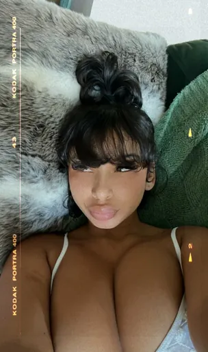 Thumbalinaxxx