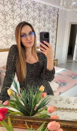 Alina Rai photo 3