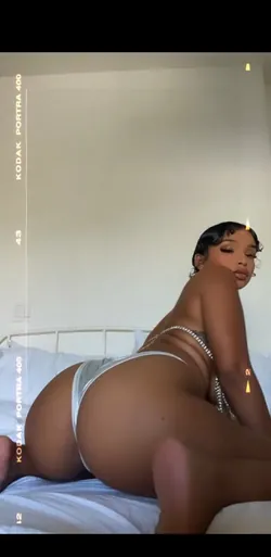 thumbalinaxxx