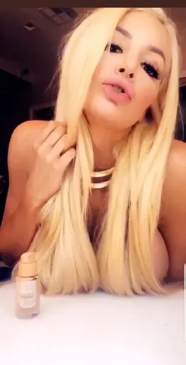 Nicolette shea